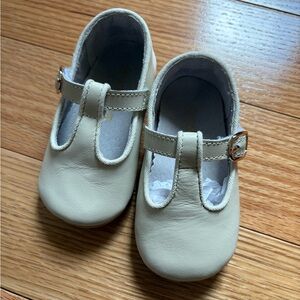 BRAND NEW IN BOX toddler L’Amour moccasin dress shoes. Size 4.